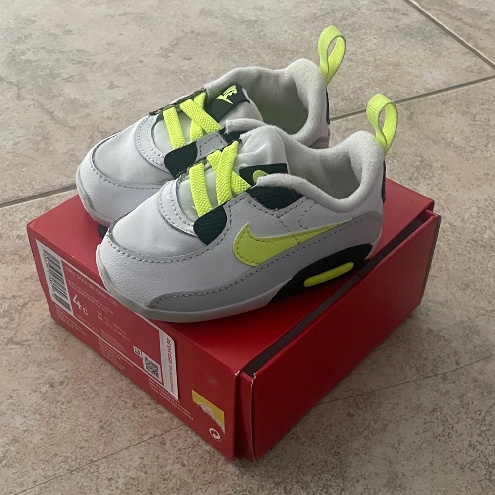 Nike Kids Sneakers - White and Neon Yellow